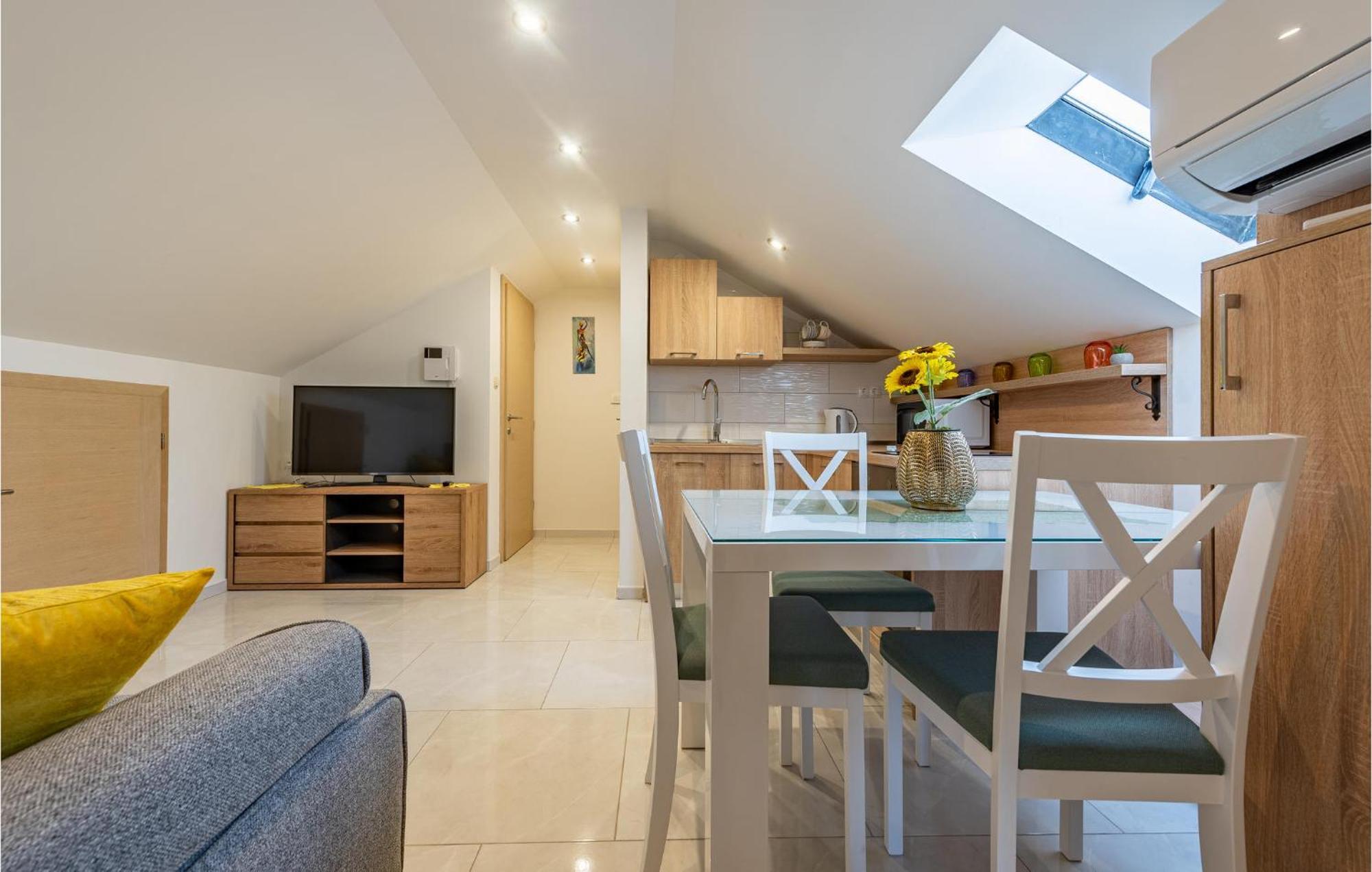 1 Bedroom Stunning In